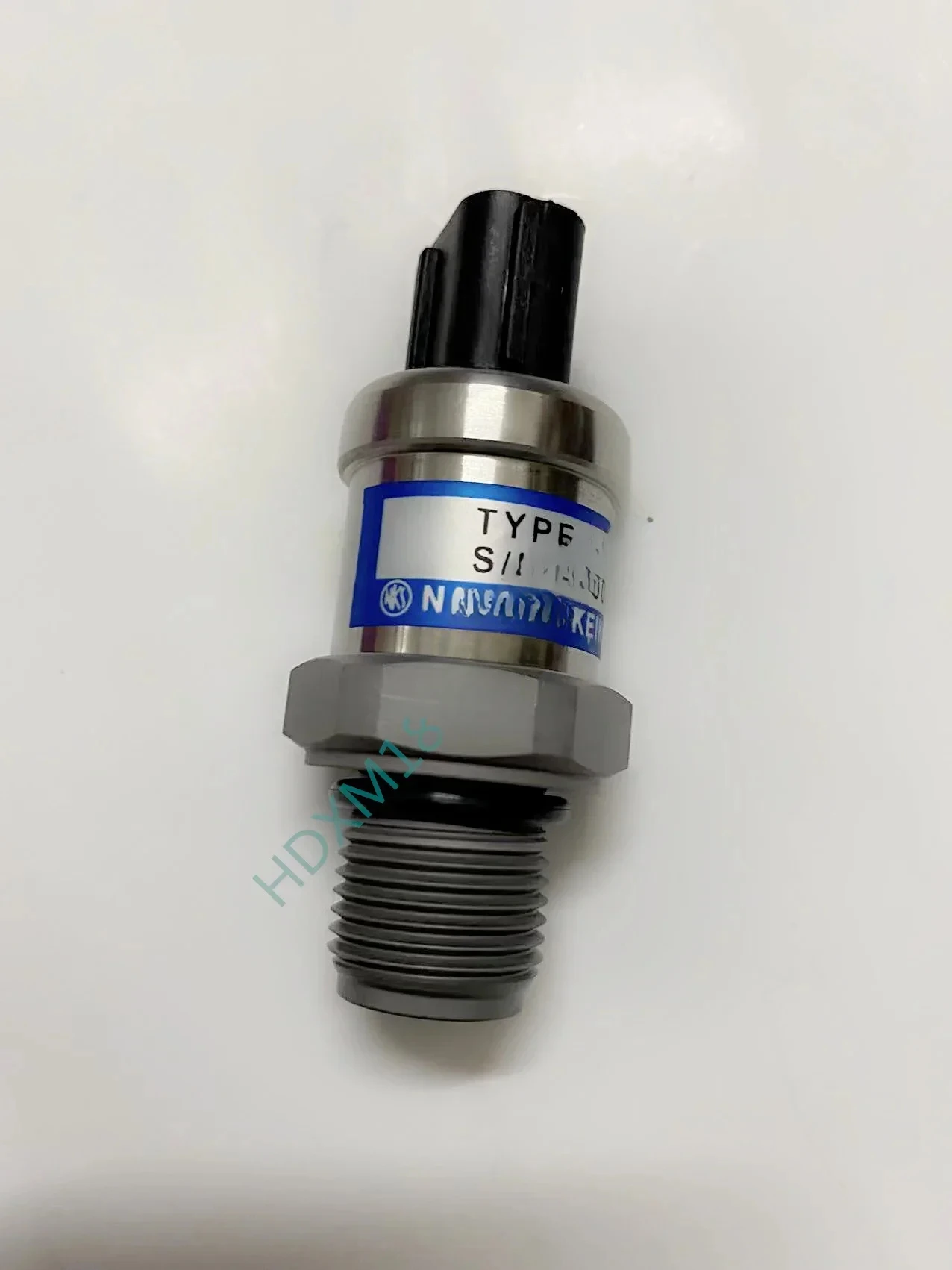 Экскаватор Sumitomo SH120/130/200/240/350-6/A3/A5, датчик давления гидравлического насоса высокого давления
Экскаватор Sumitomo SH120/130/200/240/350-6/A3/A5, датчик давления гидравлического насоса высокого давления