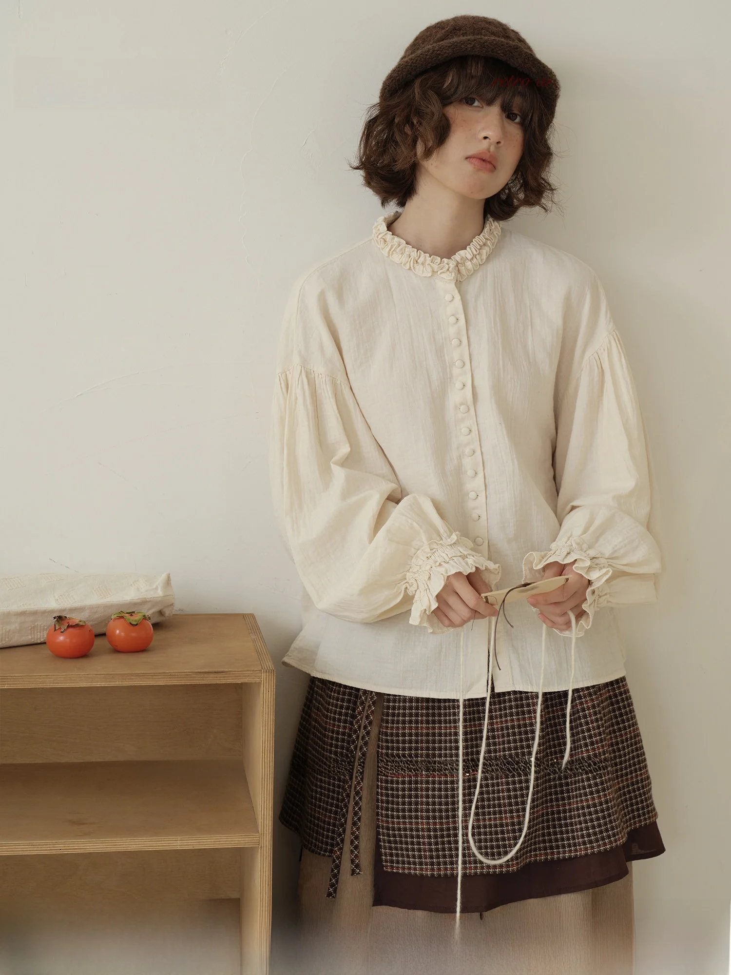 Artistic Sle Long Sve irt Women Loose Design Earlet Lace Trim Cotton Casual Faion Autumn Top Ladies Premium irt
Artistic Sle Long Sve irt Women Loose Design Earlet Lace Trim Cotton Casual Faion Autumn Top Ladies Premium irt