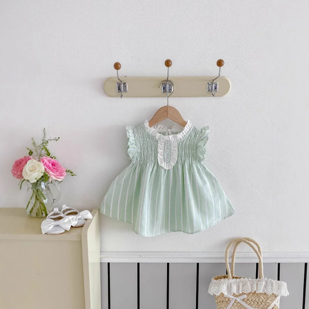 New Children's Clothing 2025 Summer Girls' Vertical Stripe Dress Korean Version Baby Fashion Princess Skirt
New Children's Clothing 2025 Summer Girls' Vertical Stripe Dress Korean Version Baby Fashion Princess Skirt