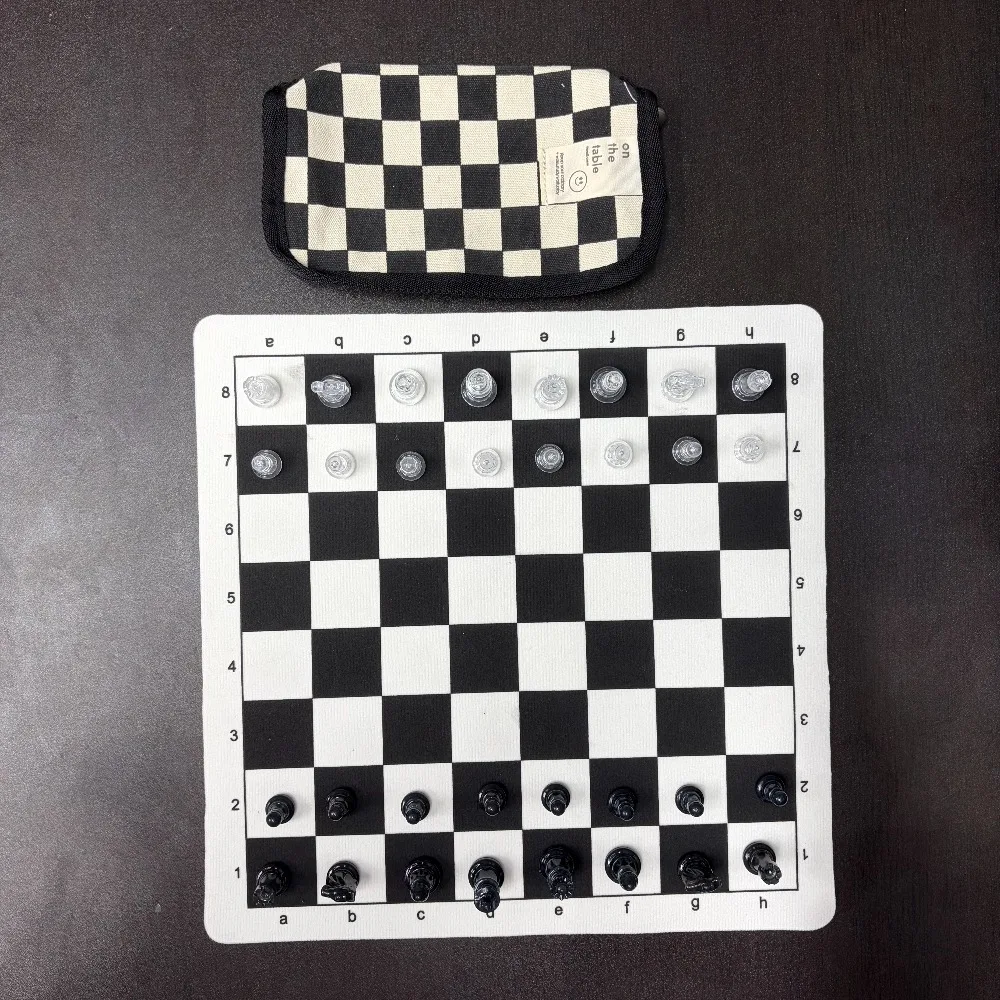 1set Travel-Ready 13.4" Chess, Perfect Compact Foldable Design, and Convenient Chessboard Grid in a Storage Bag.
1set Travel-Ready 13.4" Chess, Perfect Compact Foldable Design, and Convenient Chessboard Grid in a Storage Bag.