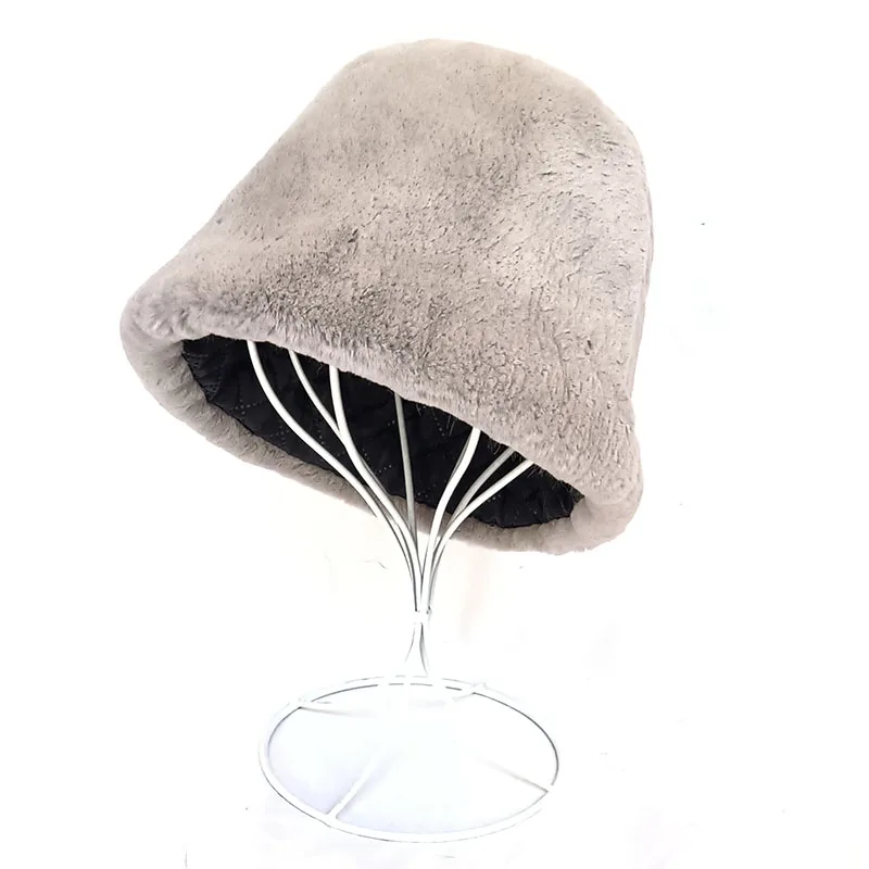 2022 Winter Women Real Rex Rabbit Fur Bucket Hats Warm Soft Outdoor Casual Genuine Fur Fisherman Cap Female
2022 Winter Women Real Rex Rabbit Fur Bucket Hats Warm Soft Outdoor Casual Genuine Fur Fisherman Cap Female