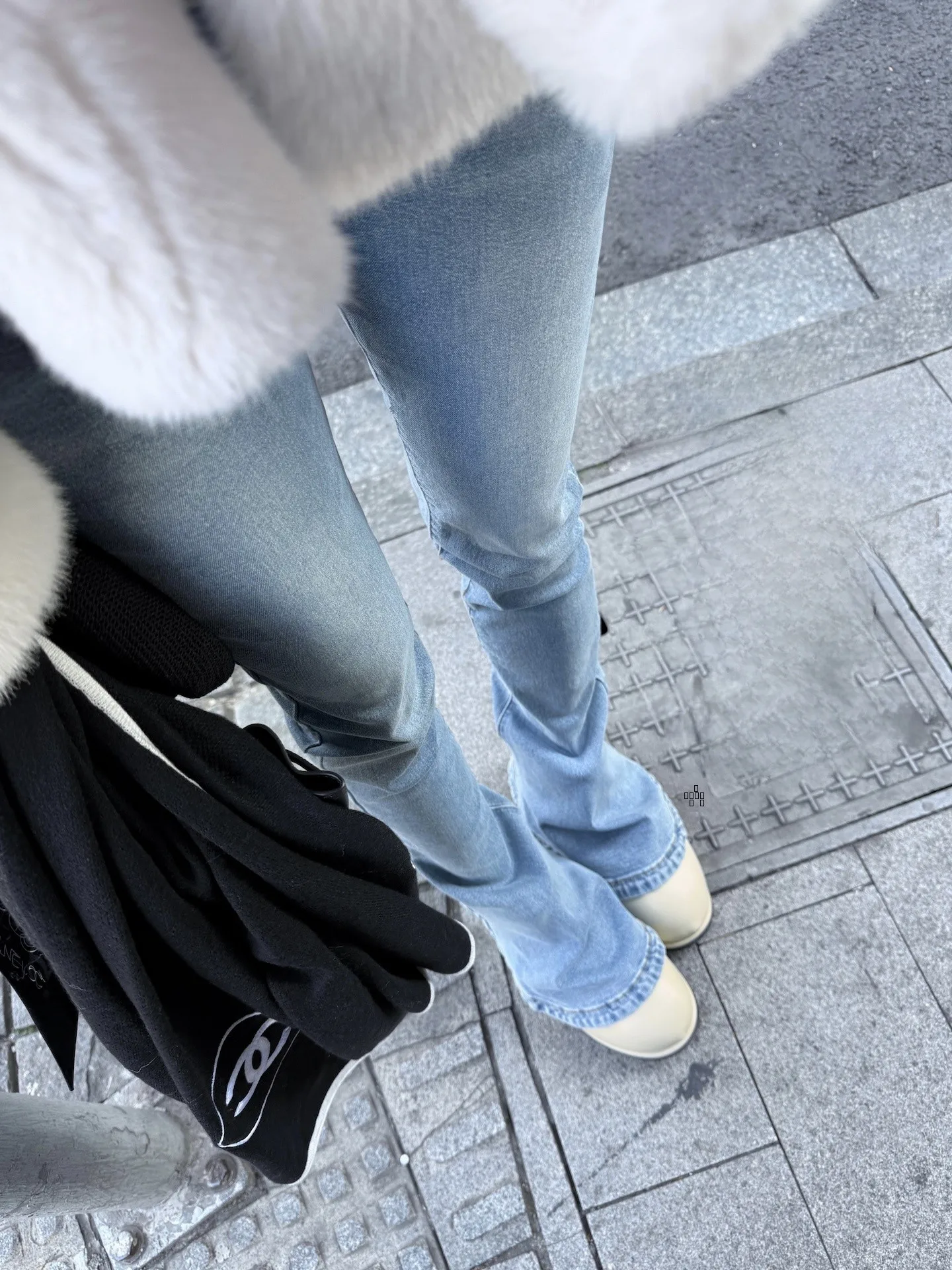 Укороченные джинсы-клеш Slim Fit светло-голубого цвета, повседневные, длинные брюки для весны, лета и осени, с эффектом удлинения ног
Укороченные джинсы-клеш Slim Fit светло-голубого цвета, повседневные, длинные брюки для весны, лета и осени, с эффектом удлинения ног