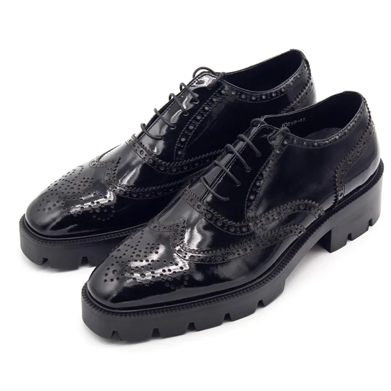 Spring New Thick Sole Carved Square Heel Thick Sole Shoes High Heel Flat Bottom Formal Banquet Large and Small Men's Shoes
Spring New Thick Sole Carved Square Heel Thick Sole Shoes High Heel Flat Bottom Formal Banquet Large and Small Men's Shoes