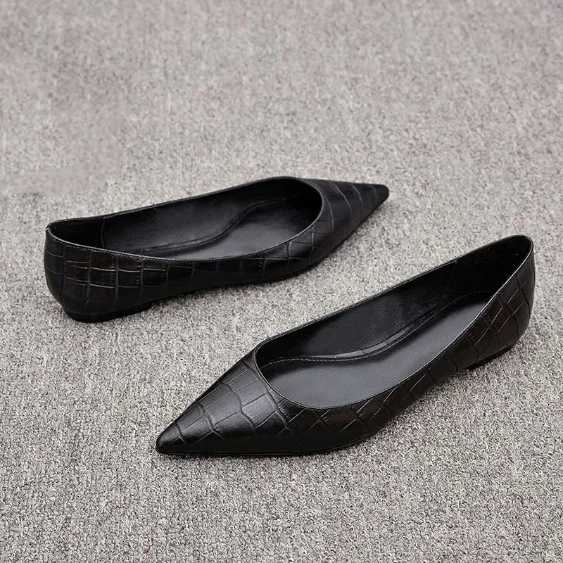 Women Flats Black Shoes for Lady Small Size 2025 Pointed Head Pu Leather Stone Pattern Summer
Women Flats Black Shoes for Lady Small Size 2025 Pointed Head Pu Leather Stone Pattern Summer
