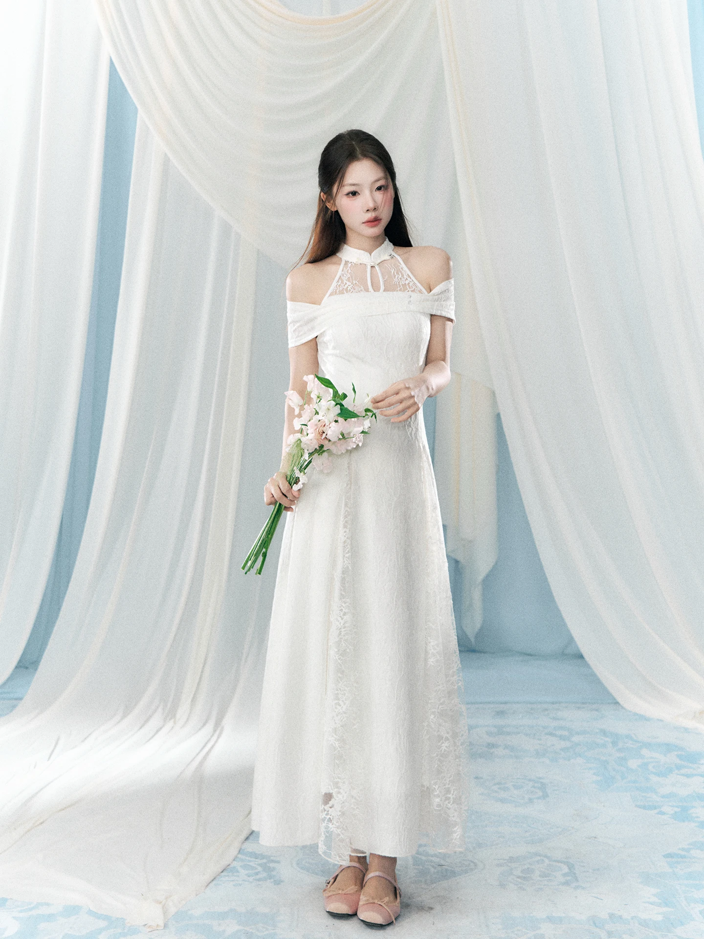 Elegant White Lace Long Dress Women's Spring Summer New Style Short Sleeve Hanging Neckline Dress Korean Style Commute Dress
Elegant White Lace Long Dress Women's Spring Summer New Style Short Sleeve Hanging Neckline Dress Korean Style Commute Dress