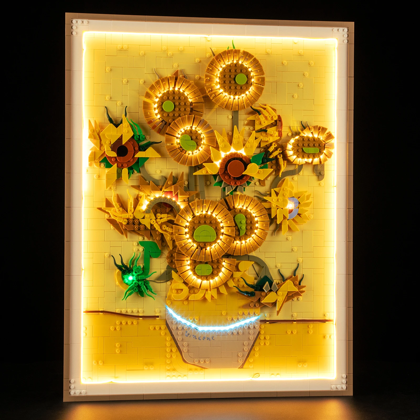 The Vincent Van Gogh Sunflowers Remote Control Version Lighting Set For 31215 Not Include Building Blocks (Only Led Light Kit)
The Vincent Van Gogh Sunflowers Remote Control Version Lighting Set For 31215 Not Include Building Blocks (Only Led Light Kit)