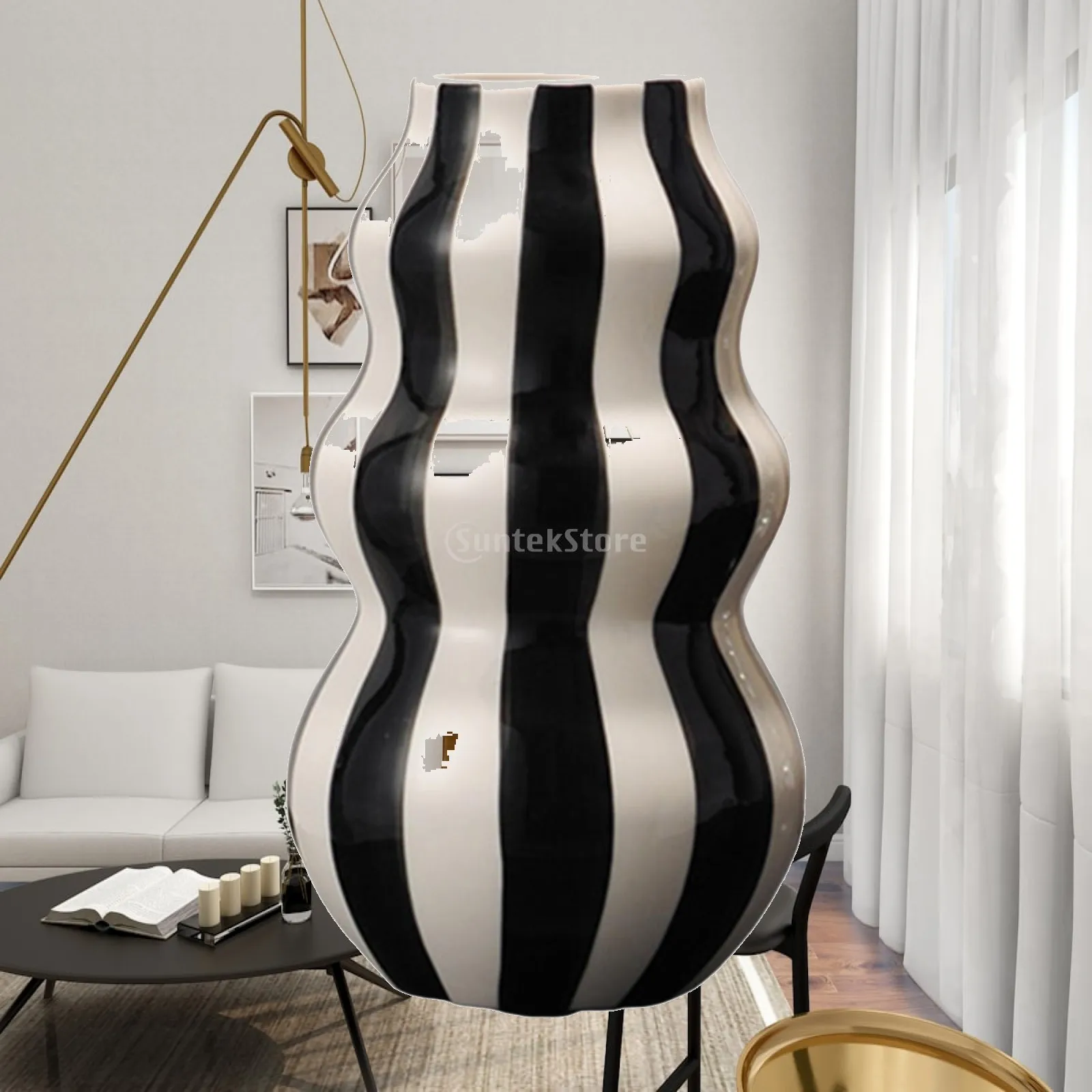 Painted Striped Ceramic Vase Modern Art Flower Vase Desktop Ornament Floral Arrangement for Farmhouse Shelf Kitchen Bedroom
Painted Striped Ceramic Vase Modern Art Flower Vase Desktop Ornament Floral Arrangement for Farmhouse Shelf Kitchen Bedroom
