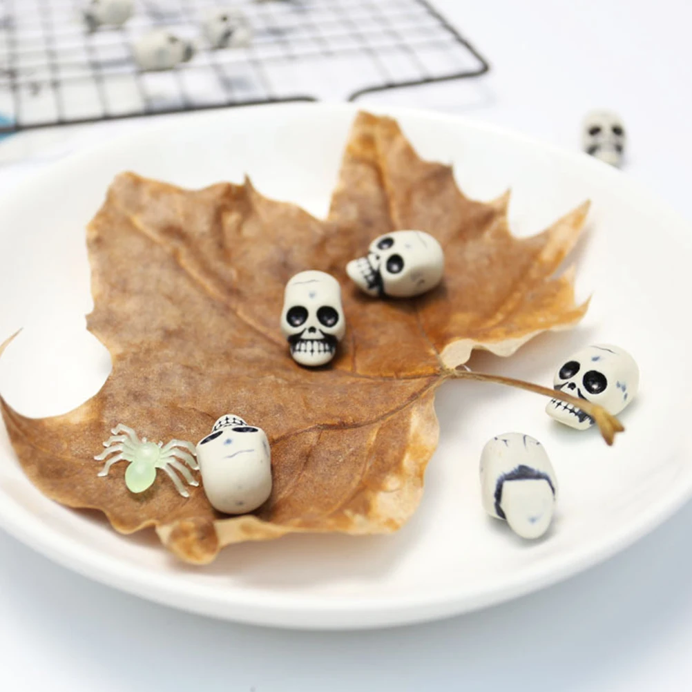 25pcs Mini Heads for Halloween Party Prank Resin Small Horror Toys Skulls Realistic Skull Model Table Decorations
25pcs Mini Heads for Halloween Party Prank Resin Small Horror Toys Skulls Realistic Skull Model Table Decorations