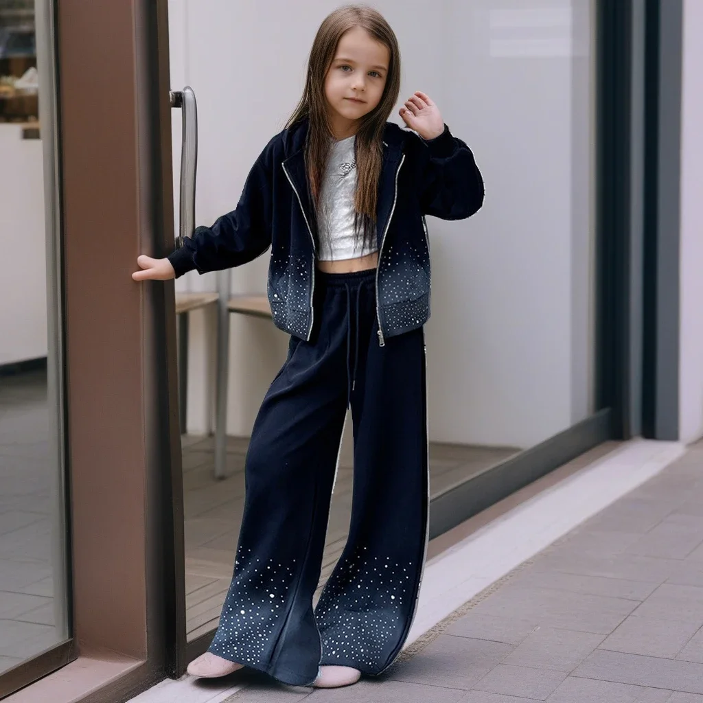 Teens Girls Clothes Casual Sportswear Set Gradient Color Hoodie Wide Leg Pants 2pcs Rhinestone Design Kids Outfits Spring/Autumn
Teens Girls Clothes Casual Sportswear Set Gradient Color Hoodie Wide Leg Pants 2pcs Rhinestone Design Kids Outfits Spring/Autumn