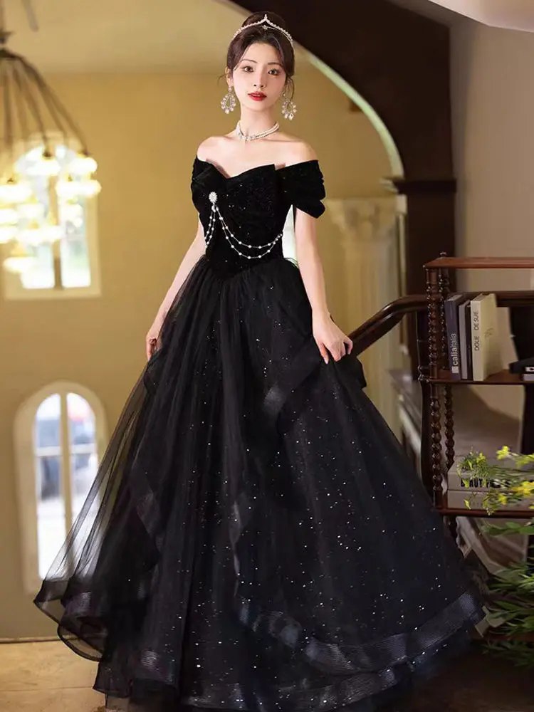 High-End Evening Dress for Women 2025 New Host Birthday Banquet Black off-Shoulder Escape Costume
High-End Evening Dress for Women 2025 New Host Birthday Banquet Black off-Shoulder Escape Costume