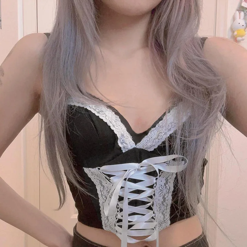 French lace splicing gentle wind color chest strap strap women retro strap waist slimming vest top
French lace splicing gentle wind color chest strap strap women retro strap waist slimming vest top
