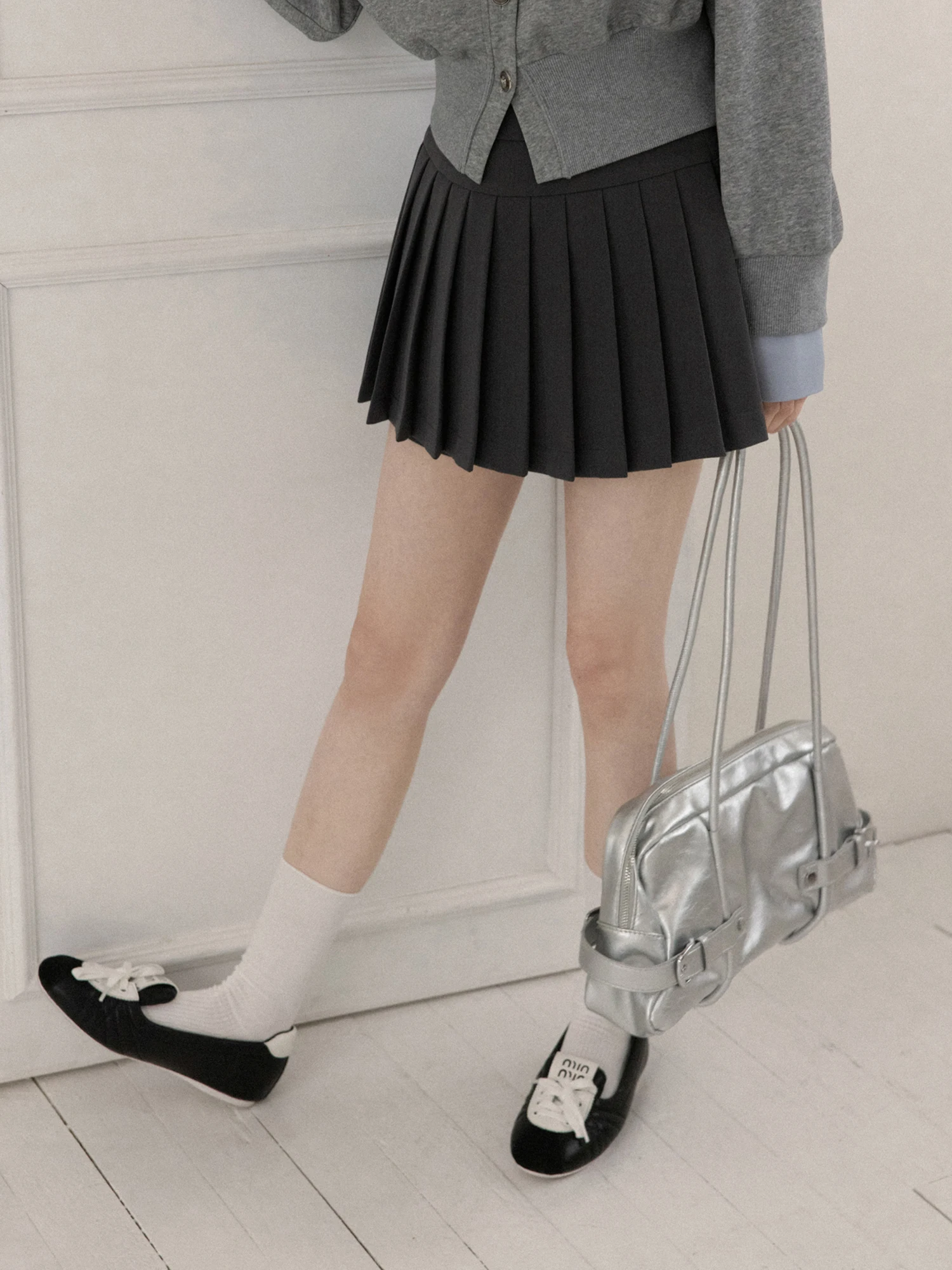 High Waist A-Line Skirt Women's Spring 2026 College Style Pleated Slimming Skirt Soft Comfortable Polyester Fiber
High Waist A-Line Skirt Women's Spring 2026 College Style Pleated Slimming Skirt Soft Comfortable Polyester Fiber