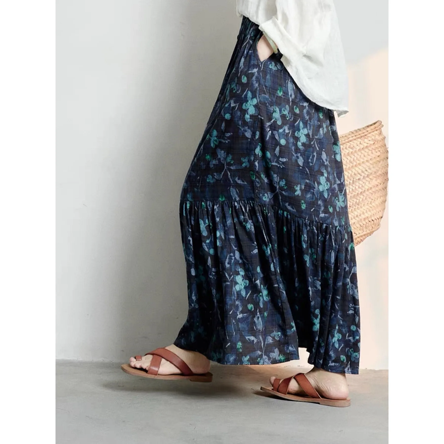 Skin-Friendly Fish-Tail Half Skirt for Women Elegant Printed A-Line Midi Skirt Versatile High Waist Polyester Fiber
Skin-Friendly Fish-Tail Half Skirt for Women Elegant Printed A-Line Midi Skirt Versatile High Waist Polyester Fiber