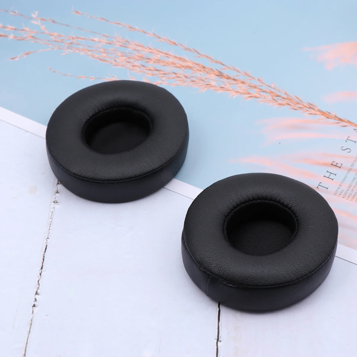 2PCS Headphone Premium Sponge Replacement Cushion Pad Wireless Headphones Comfort Sound Isolating Gifts
2PCS Headphone Premium Sponge Replacement Cushion Pad Wireless Headphones Comfort Sound Isolating Gifts