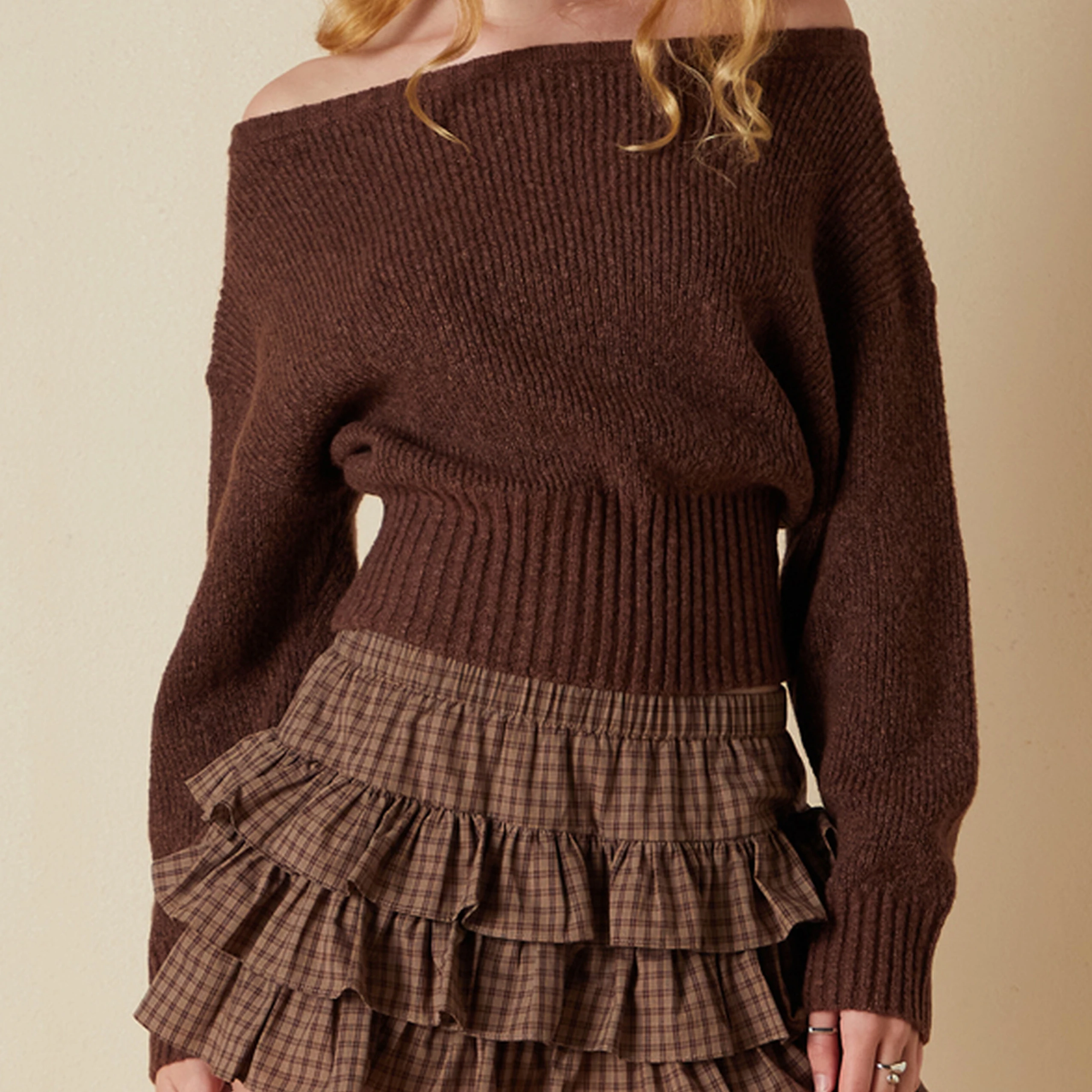 Женские однотонные свитера с открытыми плечами и длинными рукавами, повседневные качественные половеры Sudaderas De Mujer
Женские однотонные свитера с открытыми плечами и длинными рукавами, повседневные качественные половеры Sudaderas De Mujer