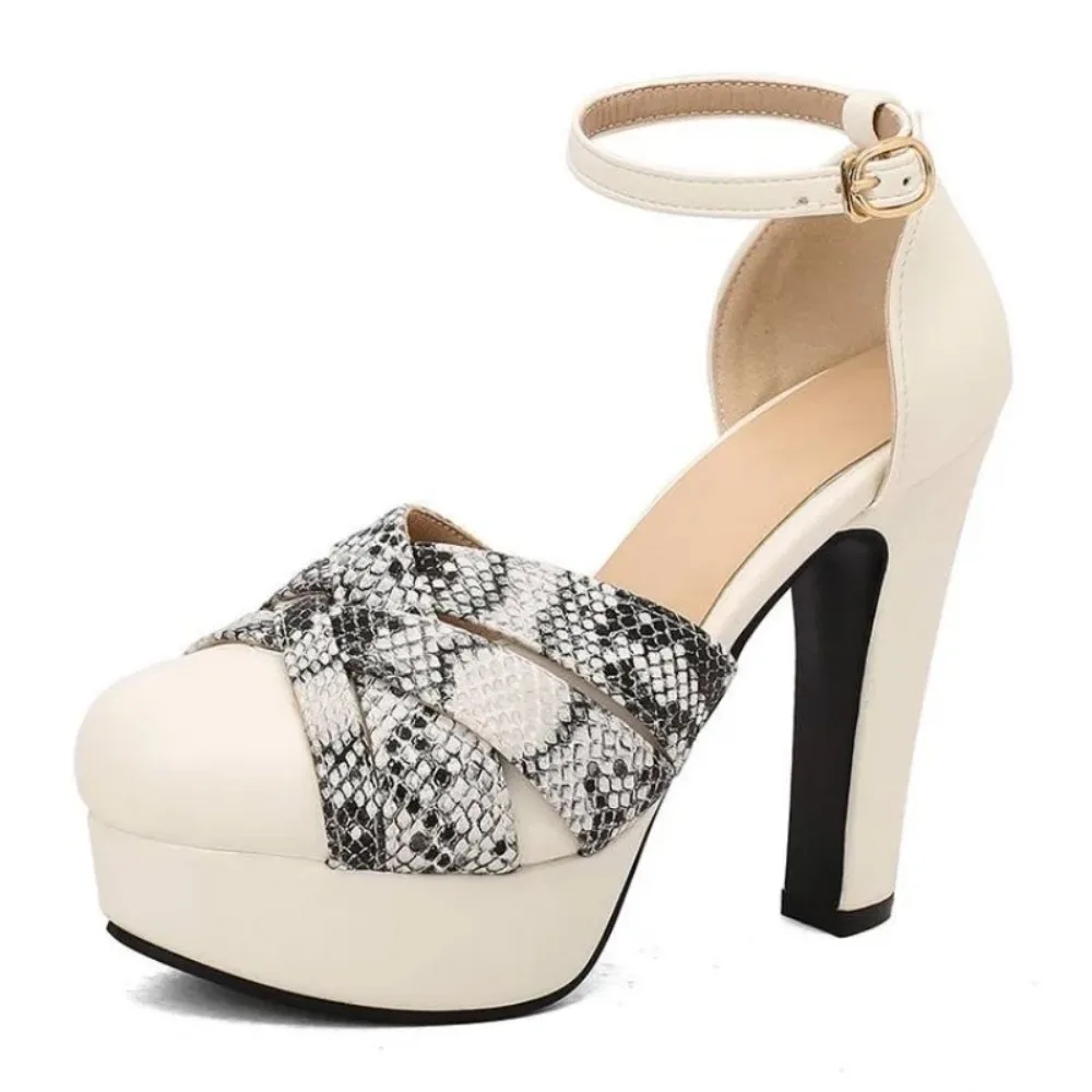 Summer New Style Fashion High-heeled Exposed Toes Women's Sandals Party Color Blocking Buckle Strap Square Heel Women's Sandals
Summer New Style Fashion High-heeled Exposed Toes Women's Sandals Party Color Blocking Buckle Strap Square Heel Women's Sandals