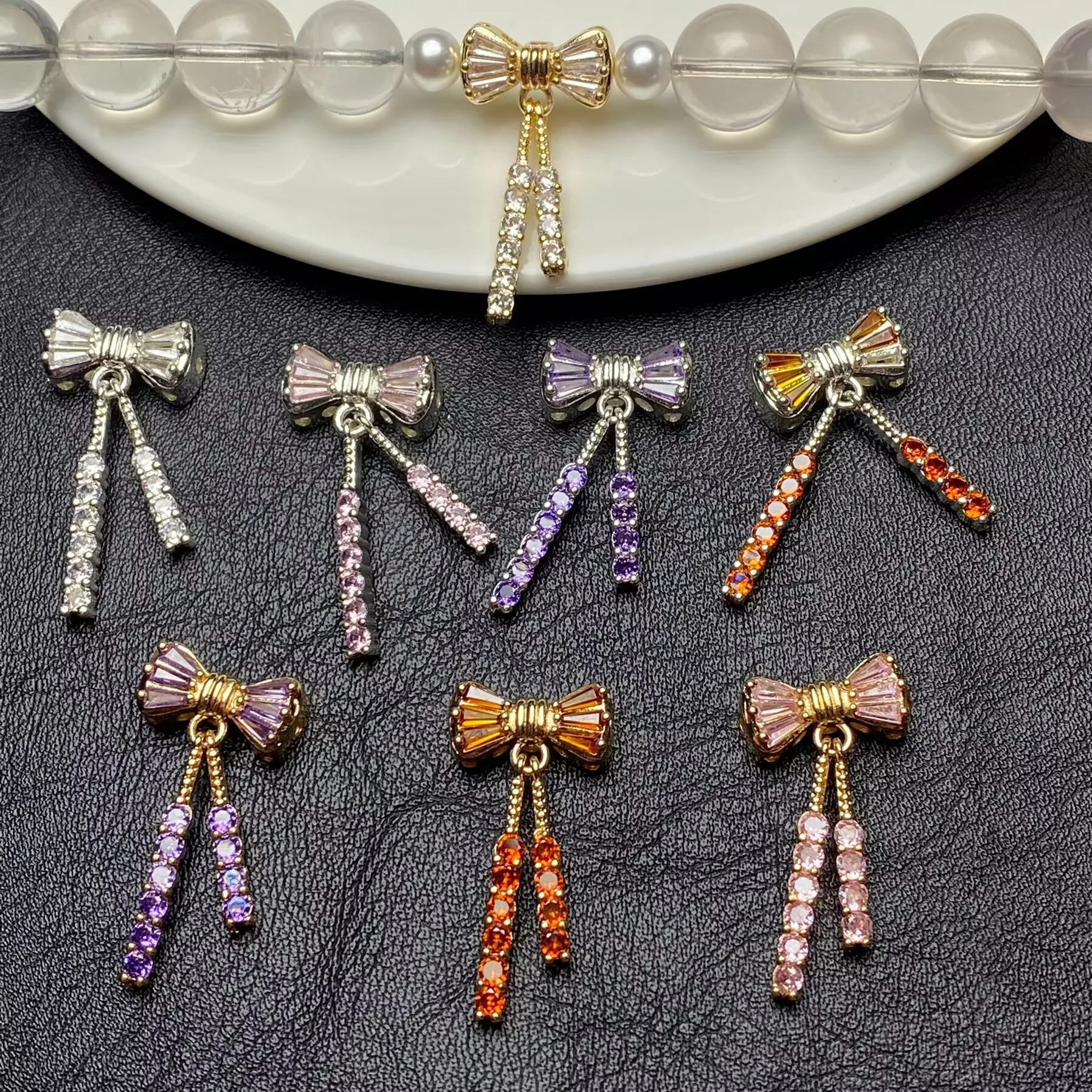 1pcs Copper Gold-plated Zirconium Escaped Princess Bow Through Hole Spacer Beads Crystal Bracelet DIY Jewelry Accessories Beads
1pcs Copper Gold-plated Zirconium Escaped Princess Bow Through Hole Spacer Beads Crystal Bracelet DIY Jewelry Accessories Beads