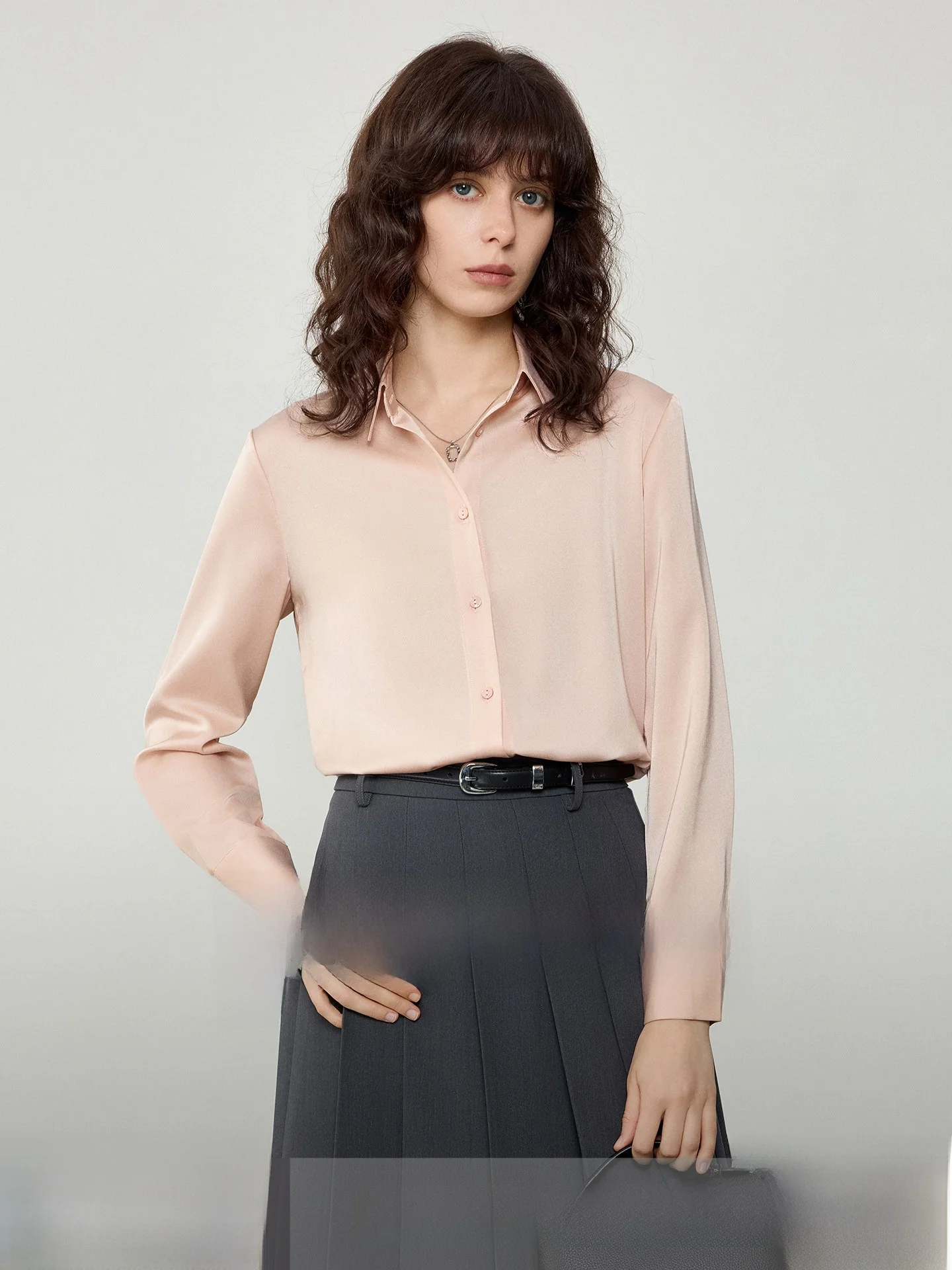 Yake Home Sakura Pink Silk Long Sleeve Shirt Women's Spring Autumn Drapey Iron Free Professional Commuting Personality Interv...
Yake Home Sakura Pink Silk Long Sleeve Shirt Women's Spring Autumn Drapey Iron Free Professional Commuting Personality Interv...