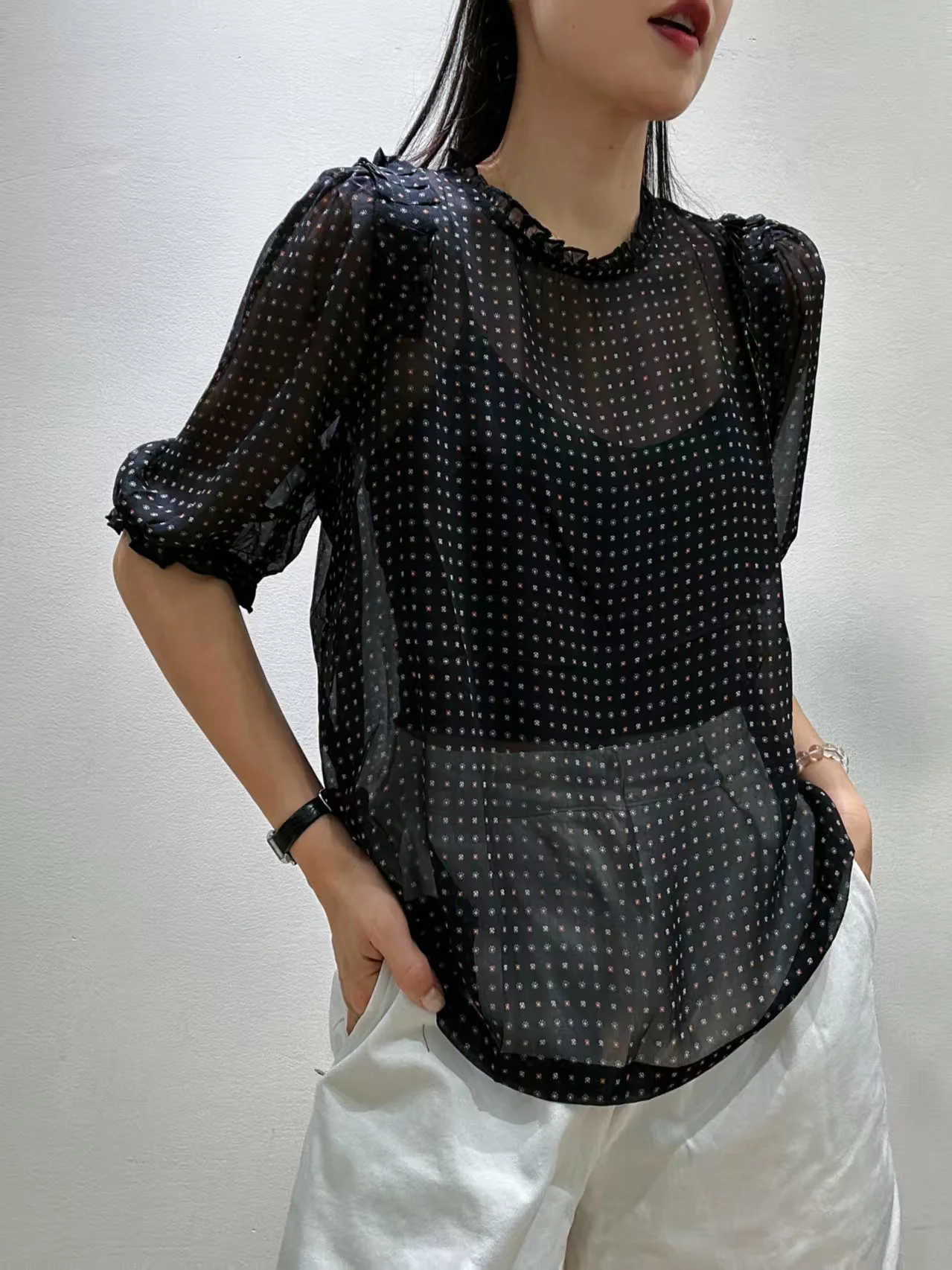 Summer New Polka Dot Women's Short Sleeve Chiffon Shirt round Neck Lace Trim Casual Style Straight Cut Fashionable Top
Summer New Polka Dot Women's Short Sleeve Chiffon Shirt round Neck Lace Trim Casual Style Straight Cut Fashionable Top