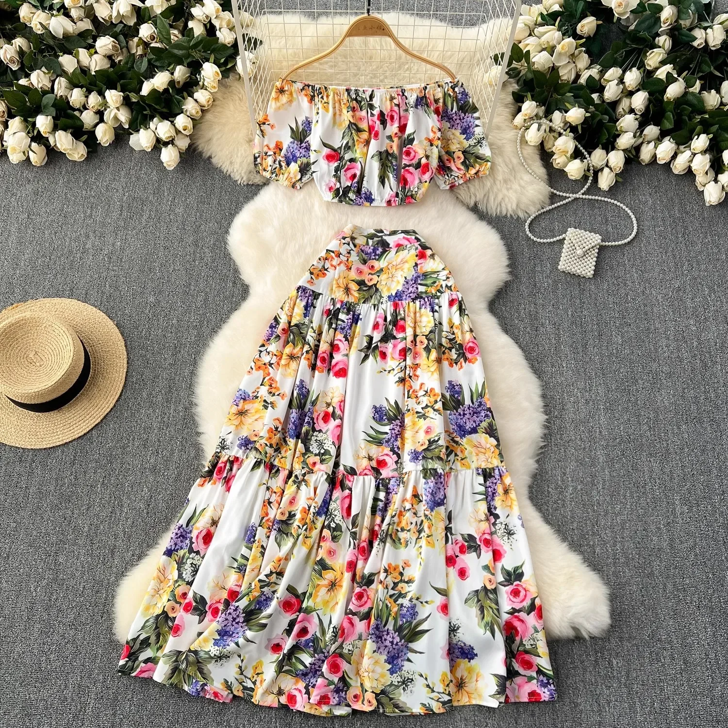 Summer Holiday Flower Two Piece Set Women's Clothing Sexy Off Shoulder Short Crop Tops + Floral Print Long Skirt Suit Outfits
Summer Holiday Flower Two Piece Set Women's Clothing Sexy Off Shoulder Short Crop Tops + Floral Print Long Skirt Suit Outfits