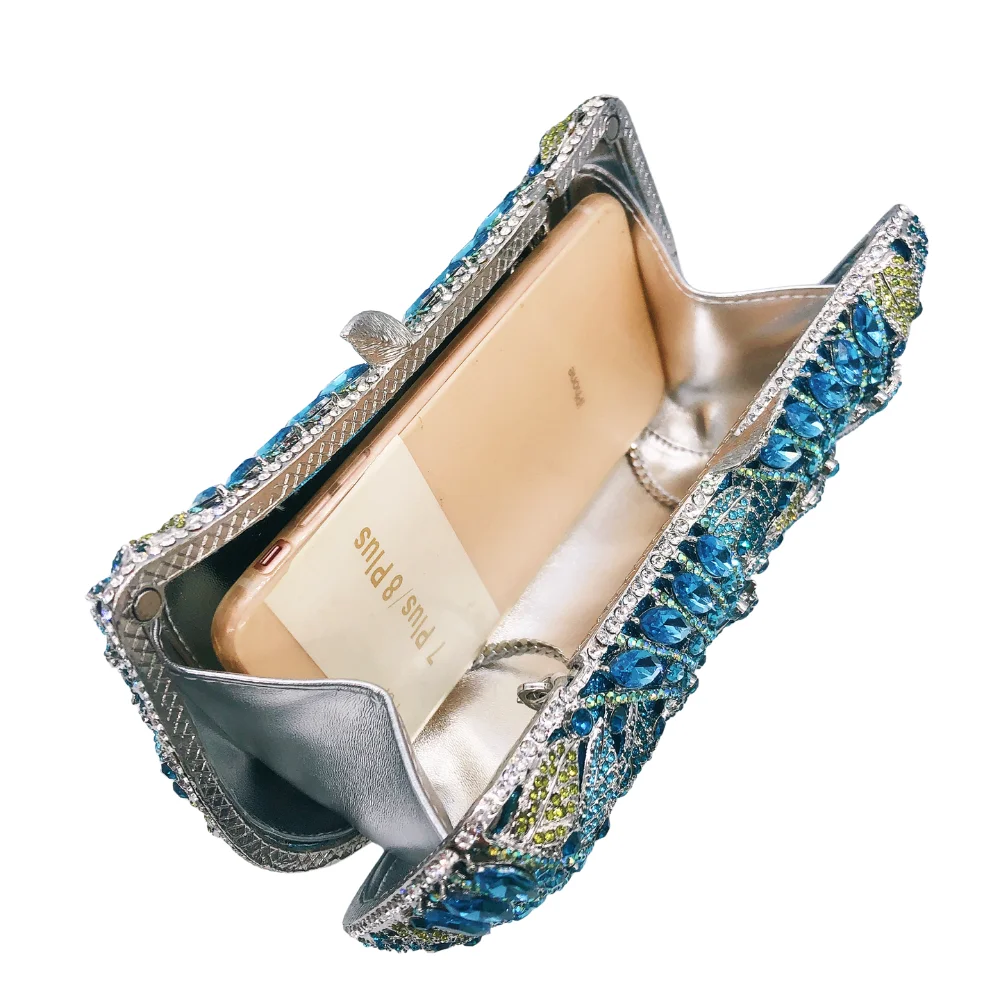 Hot Sale Fashionable Exquisite Hollow Butterfly Flower Shape Ladies Diamond Party Bag
Hot Sale Fashionable Exquisite Hollow Butterfly Flower Shape Ladies Diamond Party Bag
