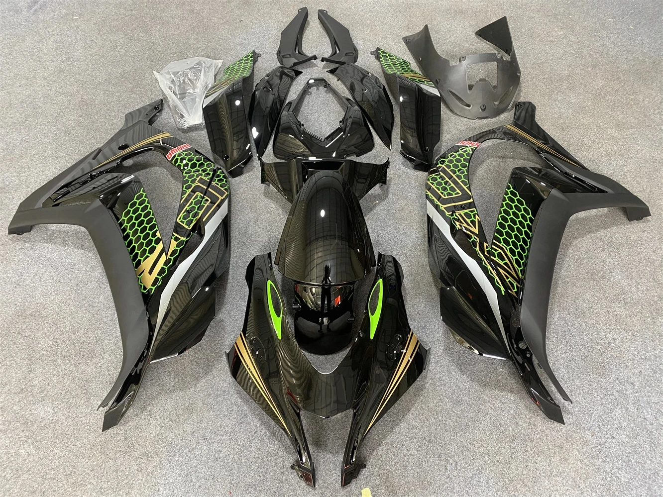 Новая литьевая форма для мотоцикла, полные Обтекатели для модели ZX10R 2016 - 2020 16 17 18 19 20, обтекатель для кузова, черный
Новая литьевая форма для мотоцикла, полные Обтекатели для модели ZX10R 2016 - 2020 16 17 18 19 20, обтекатель для кузова, черный