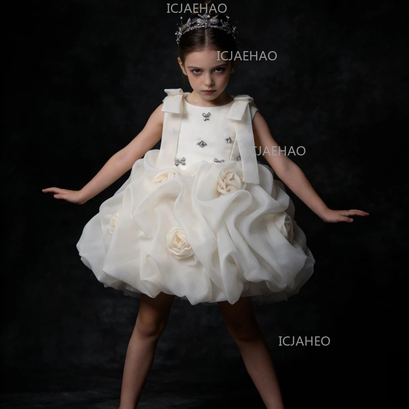 New KidsPageant Princess Gown Elegant Style Costume Girls Dress Children Satin Sleeveless Sweet Tutu Party Evening Birthday
New KidsPageant Princess Gown Elegant Style Costume Girls Dress Children Satin Sleeveless Sweet Tutu Party Evening Birthday