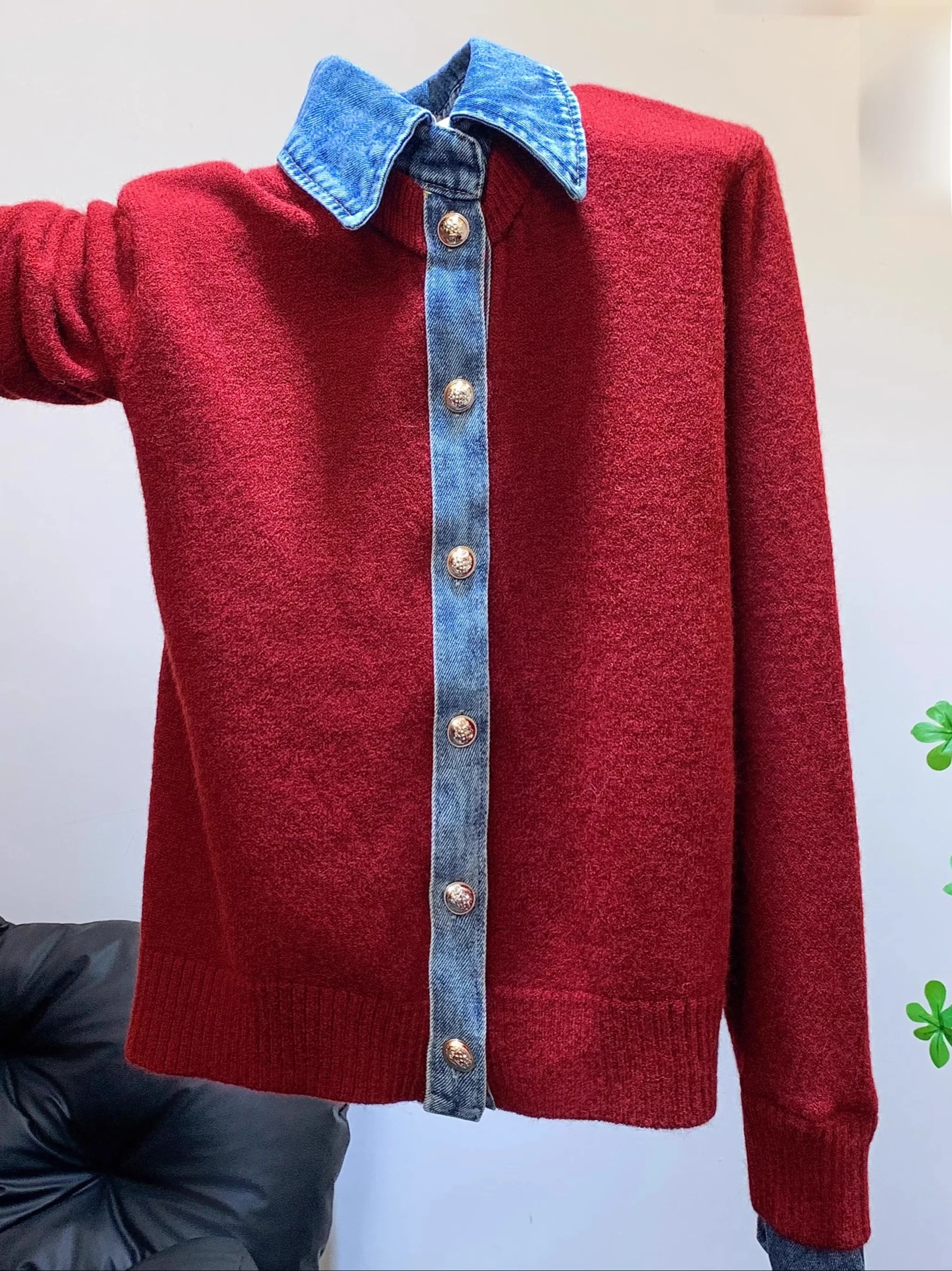 Новинка! Женский вязаный свитер с длинными рукавами и джинсовым воротником, комбинированный, зимний, из полиэстера. Рекомендовано магазином.
Новинка! Женский вязаный свитер с длинными рукавами и джинсовым воротником, комбинированный, зимний, из полиэстера. Рекомендовано магазином.