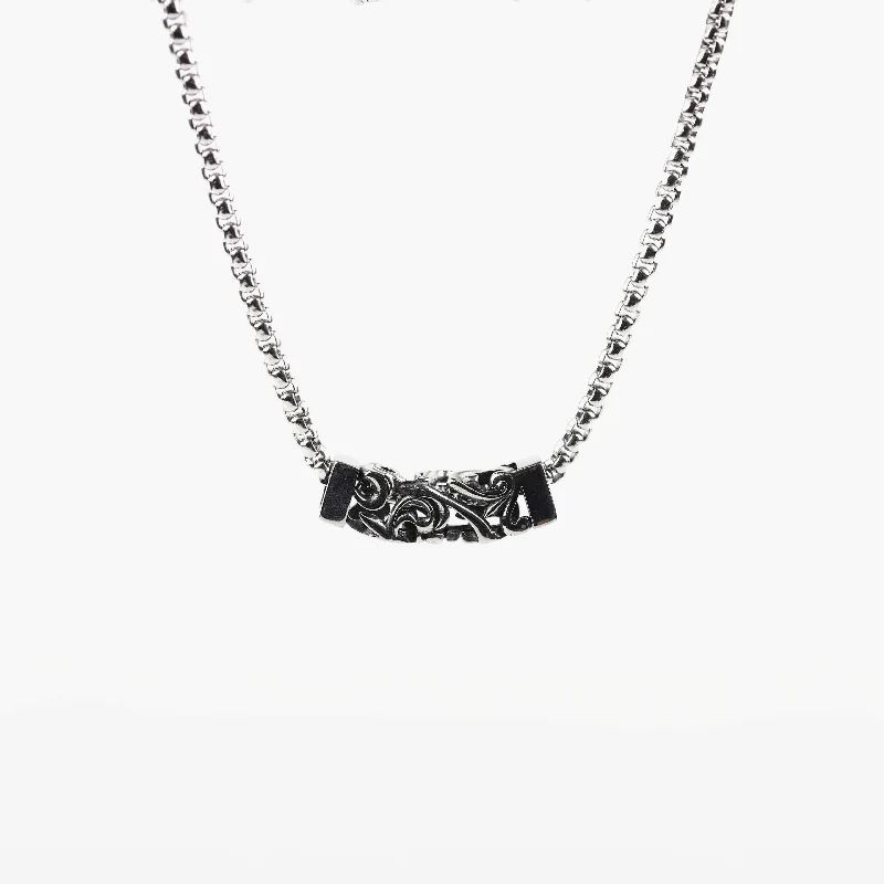 Vintage Fashion Stainless Steel Punk Hiphop Pendant Necklace Cool Pendant Necklace Niche Design Jewelry Ornament
Vintage Fashion Stainless Steel Punk Hiphop Pendant Necklace Cool Pendant Necklace Niche Design Jewelry Ornament