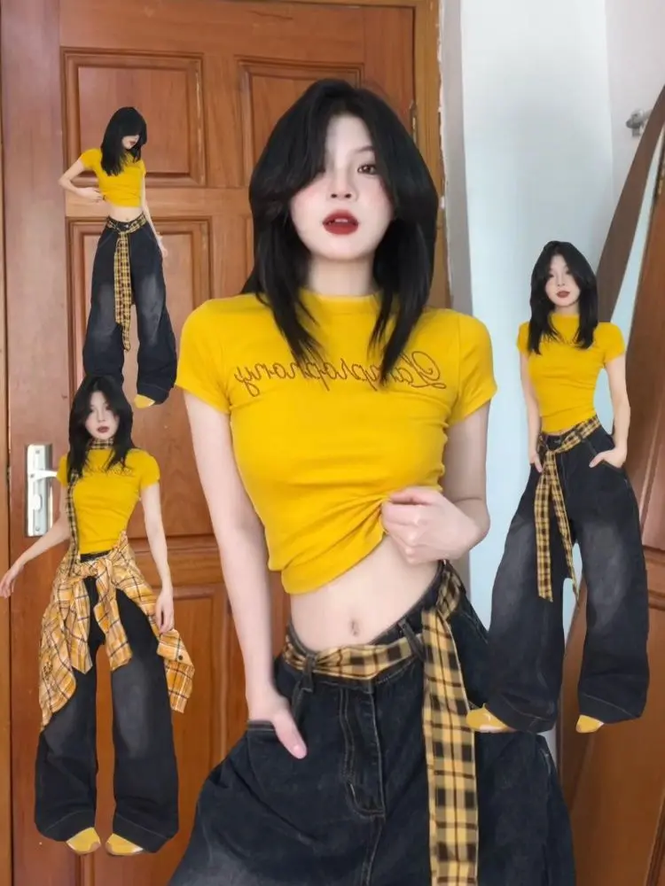 Yellow Letter Hot Diamond Pure Cotton Short-sleeved T-shirt Women's Summer Short Unique Beautiful Top
Yellow Letter Hot Diamond Pure Cotton Short-sleeved T-shirt Women's Summer Short Unique Beautiful Top