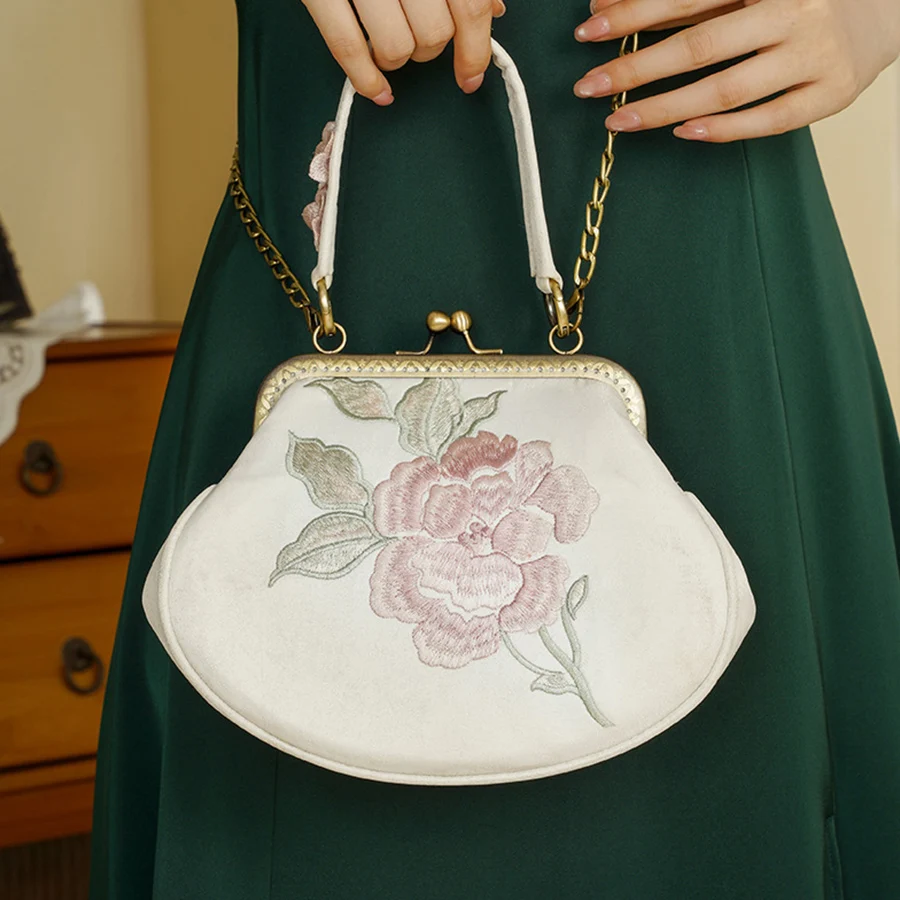 Сумка на плечо с цветочной вышивкой в китайском стиле, элегантная сумка в стиле ретро, маленькая квадратная сумка для свадебной вечеринки, женский вечерний клатч на клипсе
Сумка на плечо с цветочной вышивкой в китайском стиле, элегантная сумка в стиле ретро, маленькая квадратная сумка для свадебной вечеринки, женский вечерний клатч на клипсе