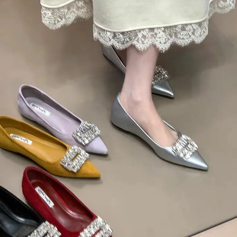 2026 Fashion Inside Heightening Versatile Shallow-mouth Rhinestone Square Buckle Pointed Toe Temperament Single Shoes for Women
2026 Fashion Inside Heightening Versatile Shallow-mouth Rhinestone Square Buckle Pointed Toe Temperament Single Shoes for Women