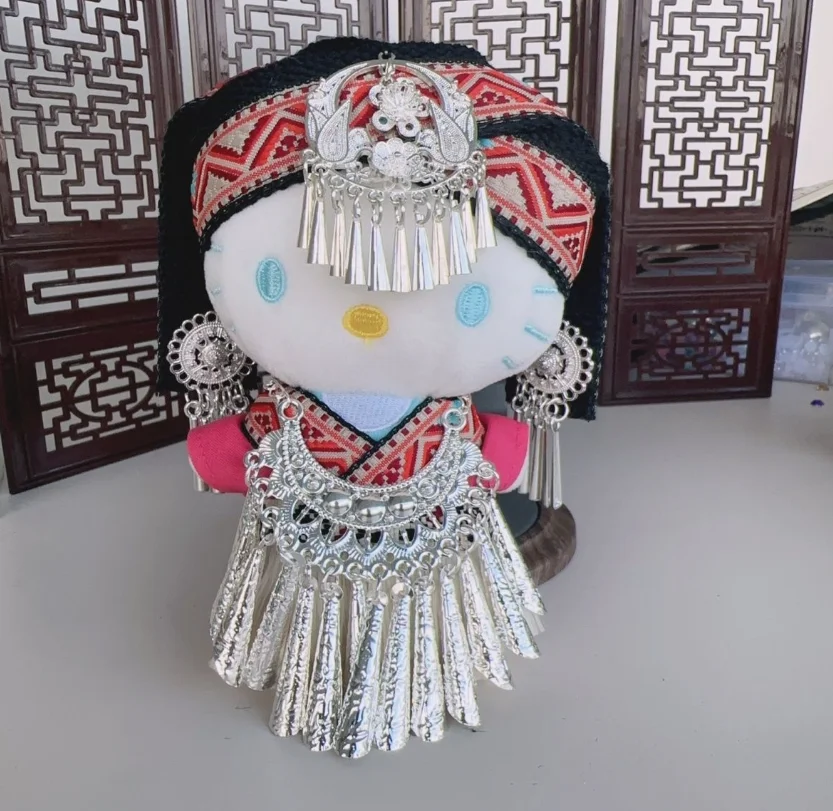 Traditional Miao Ethnic Full Outfit Set Silver Headdress for 17cm Labubu Doll Vintage Folk Costume DIY Doll Accessories Kit 1
Traditional Miao Ethnic Full Outfit Set Silver Headdress for 17cm Labubu Doll Vintage Folk Costume DIY Doll Accessories Kit 1