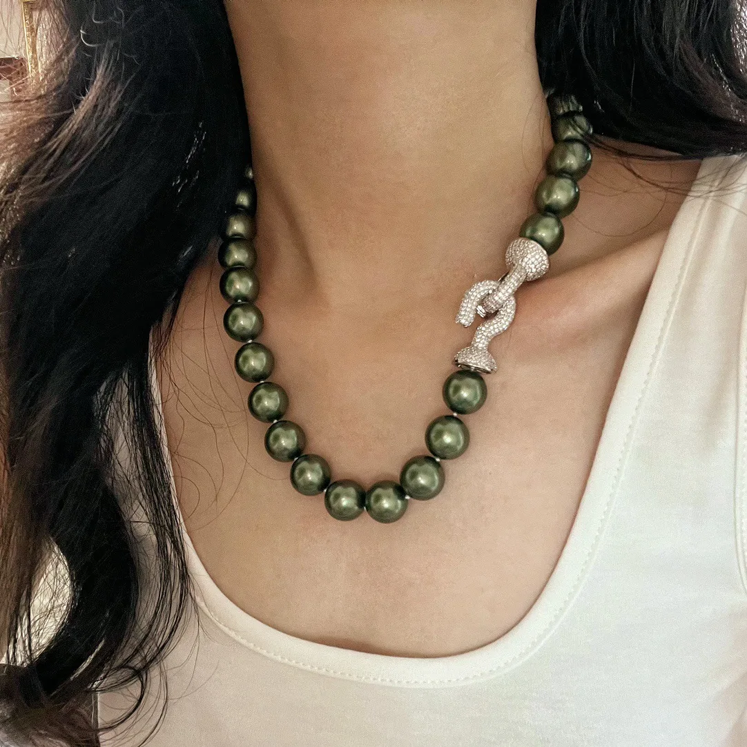 Ожерелье из жемчуга-ракушки, круглый белый павлин, зеленый агат 14 мм, 45 см, для женских украшений, природа
Ожерелье из жемчуга-ракушки, круглый белый павлин, зеленый агат 14 мм, 45 см, для женских украшений, природа