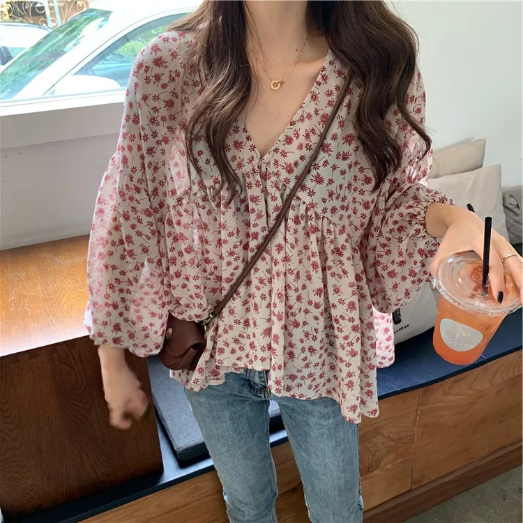 Модный свободный шифоновый топ с V-образным вырезом и цветочным принтом для полных женщин, длинный рукав, корейский стиль, облегающий топ для женщин
Модный свободный шифоновый топ с V-образным вырезом и цветочным принтом для полных женщин, длинный рукав, корейский стиль, облегающий топ для женщин