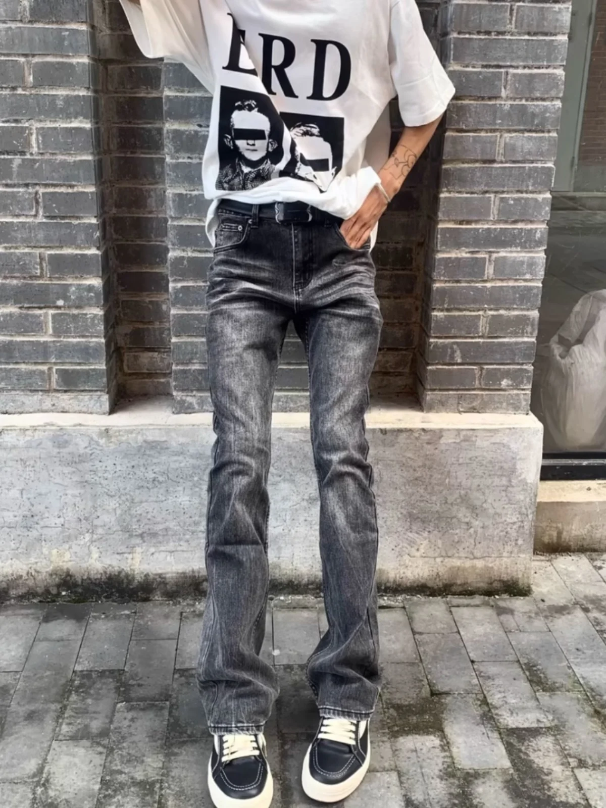 Мужские джинсы в стиле ретро, широкие, из денима, с высокой эластичностью, длиной в пол, молодежные, модные, прямого кроя, повседневные, на все сезоны
Мужские джинсы в стиле ретро, широкие, из денима, с высокой эластичностью, длиной в пол, молодежные, модные, прямого кроя, повседневные, на все сезоны