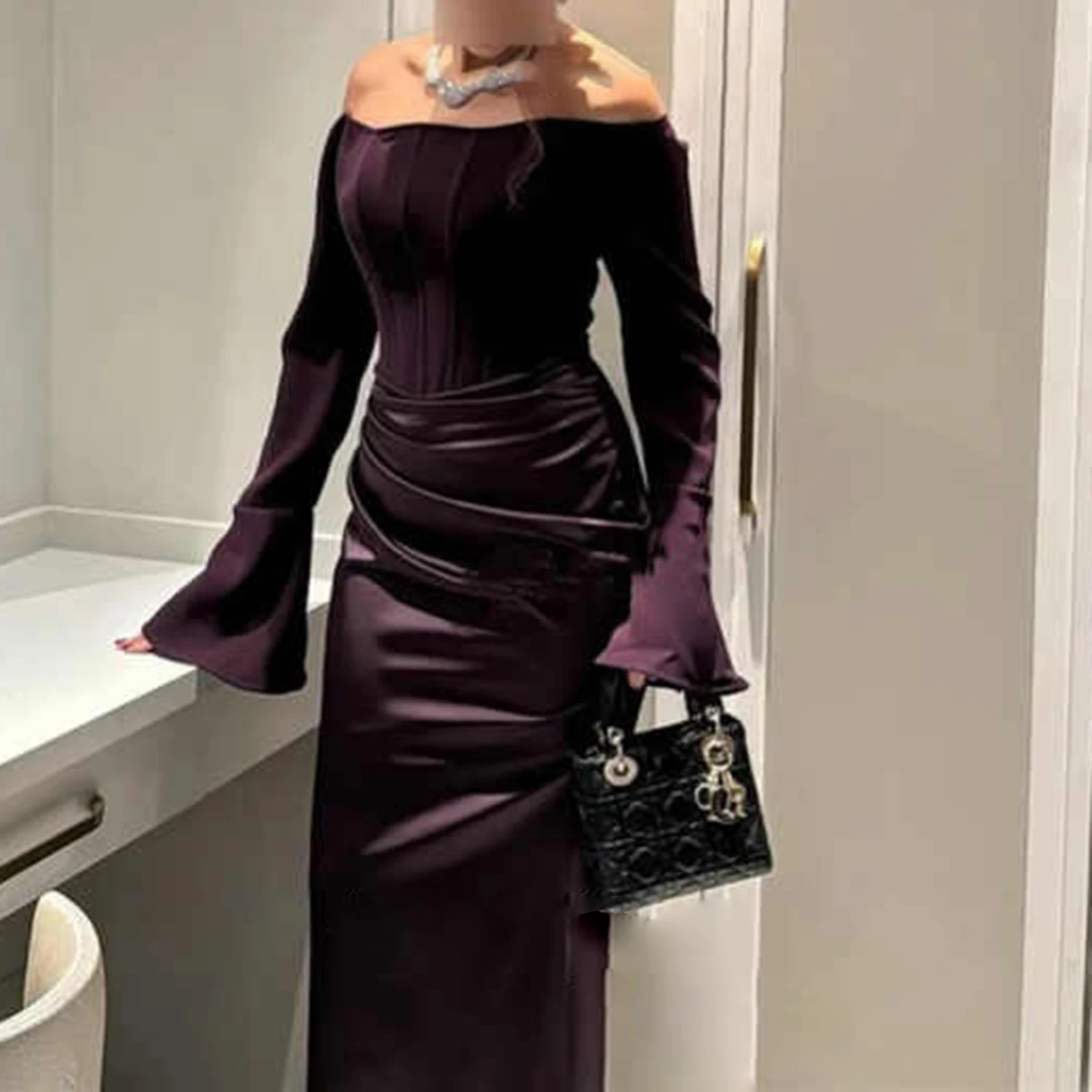 Satin High-end Dresses One Shoulder Backless Long Sleeve Floor Length Gowns for Party Prom Cocktail Birthday Party Prom
Satin High-end Dresses One Shoulder Backless Long Sleeve Floor Length Gowns for Party Prom Cocktail Birthday Party Prom