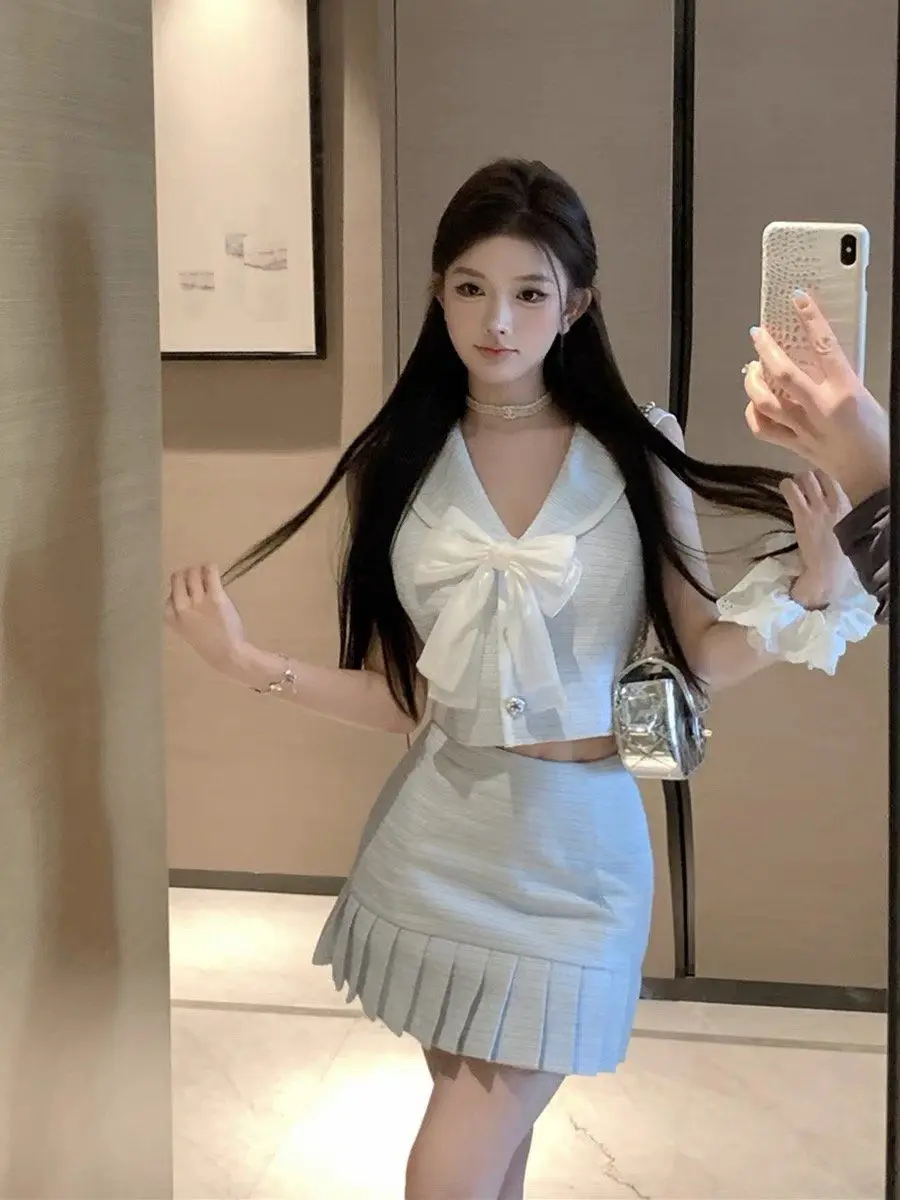 Bow Striped Single Breasted Sailor Collar Vest Women Waisted Sheath Wrap Pleated Short Skirt Two Pieces Set Banquet Chic Clothin
Bow Striped Single Breasted Sailor Collar Vest Women Waisted Sheath Wrap Pleated Short Skirt Two Pieces Set Banquet Chic Clothin