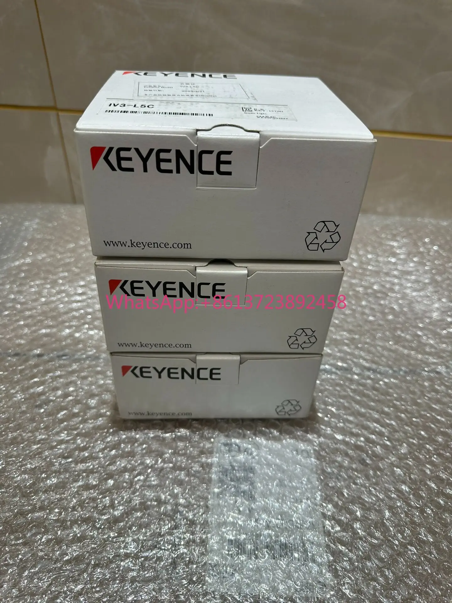 KEYENCE IV3-L5C new 24-year-old original imported sensor
KEYENCE IV3-L5C new 24-year-old original imported sensor