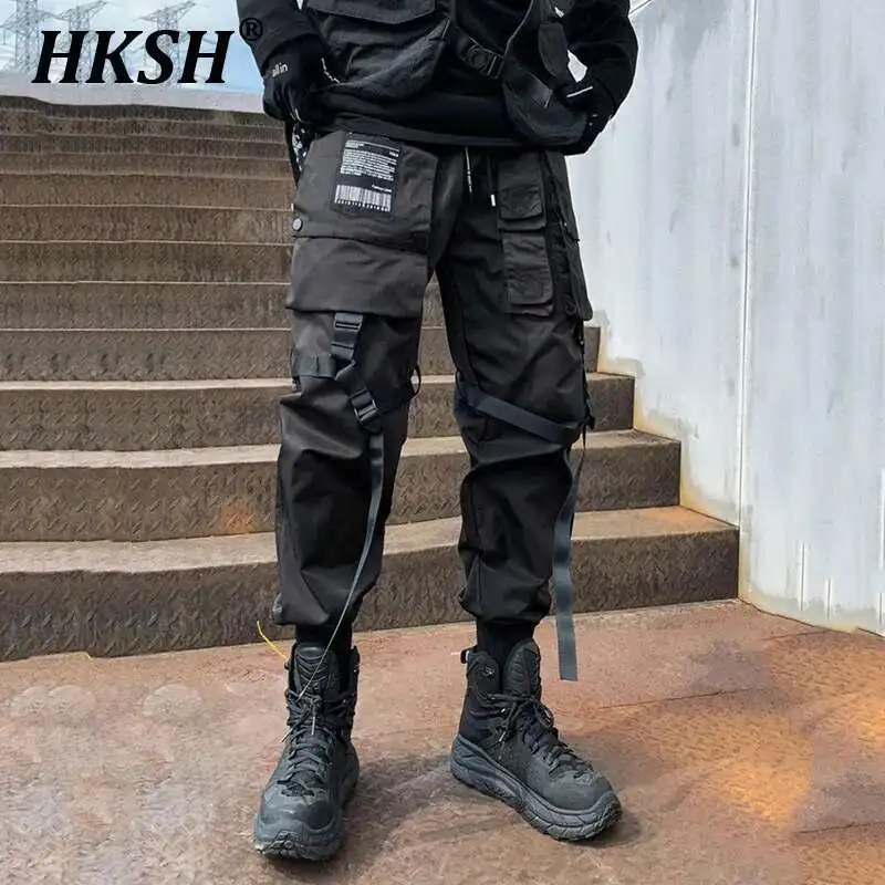 HKSH Лоскутные темные брюки-карго в стиле сафари, мужская техническая одежда, уличная одежда, осенние свободные брюки с лямками HK0009
HKSH Лоскутные темные брюки-карго в стиле сафари, мужская техническая одежда, уличная одежда, осенние свободные брюки с лямками HK0009