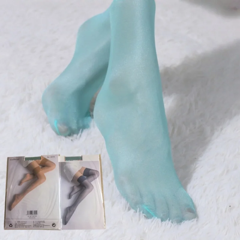 9 Colors Oil Sparkle Hosiery Wide Edge Lolita JK Stockings Silky Touch Knee High Girls Stockings Party Dance Wear Gift Package
9 Colors Oil Sparkle Hosiery Wide Edge Lolita JK Stockings Silky Touch Knee High Girls Stockings Party Dance Wear Gift Package