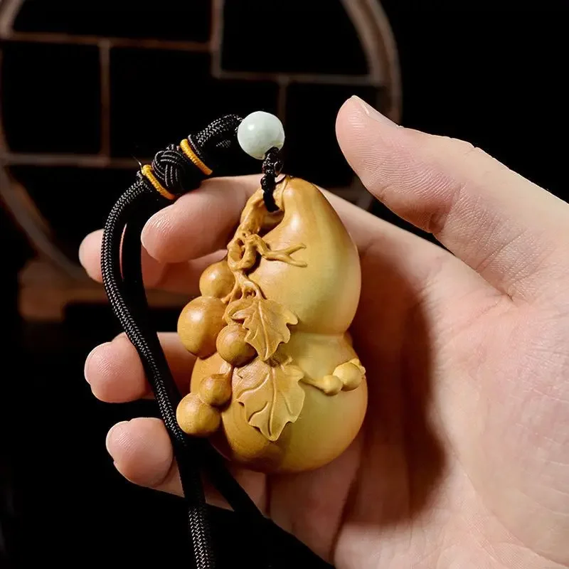 Small Leaf Boxwood Carving, Cultural And Playful, Twisted Small Gourd, Hand Held Toy Car Hanging Piece, Fulu Full Hall Handle Pi
Small Leaf Boxwood Carving, Cultural And Playful, Twisted Small Gourd, Hand Held Toy Car Hanging Piece, Fulu Full Hall Handle Pi