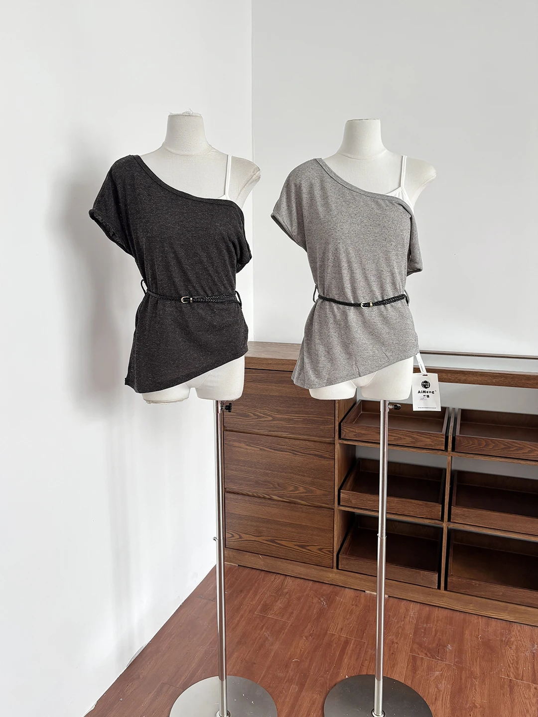 Diyi One-Shoulder Sport Top Loose Summer Thin Fitness Yoga Clothes Short Sleeve Cover-Up Set Women's Fashion Summer Outfit
Diyi One-Shoulder Sport Top Loose Summer Thin Fitness Yoga Clothes Short Sleeve Cover-Up Set Women's Fashion Summer Outfit