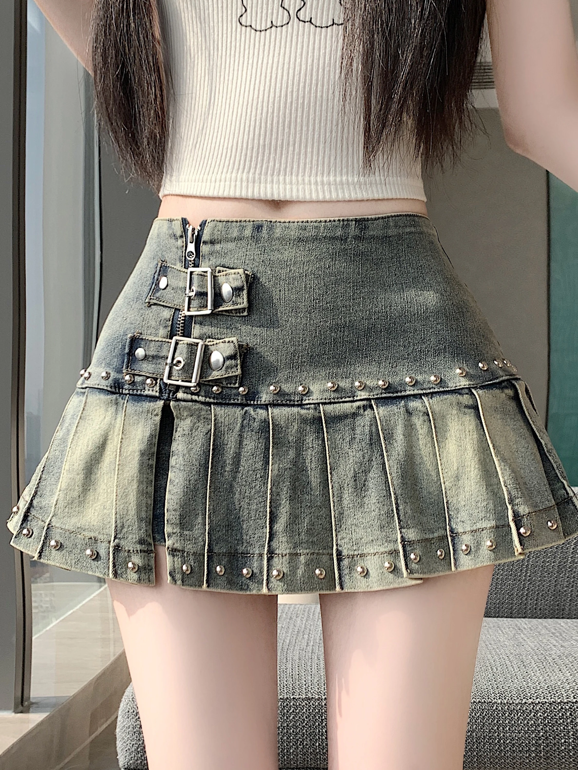 Retro High Waist A-Line Skirt Women Summer Slim Fit Denim Pleated Side Slit Half Body Skirts Korean Style Commute
Retro High Waist A-Line Skirt Women Summer Slim Fit Denim Pleated Side Slit Half Body Skirts Korean Style Commute