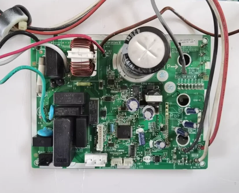 Новая плата управления инвертором Fujitsu KIICM-01-05 K11CM-01-05 K11CM-C-A(01-05) 9709029008
Новая плата управления инвертором Fujitsu KIICM-01-05 K11CM-01-05 K11CM-C-A(01-05) 9709029008