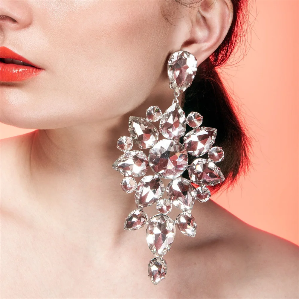 Exaggerate Shiny White Large Crystal Flower Pendant Earrings Ladies Wedding Party Bling Rhinestone Earrings Jewelry Accessories
Exaggerate Shiny White Large Crystal Flower Pendant Earrings Ladies Wedding Party Bling Rhinestone Earrings Jewelry Accessories