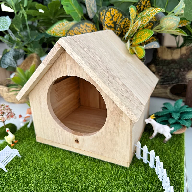 Parrot Landscaping House Lizard Dodging House Hamster Pet Snake Dodging Tree Hole Wooden Stump
Parrot Landscaping House Lizard Dodging House Hamster Pet Snake Dodging Tree Hole Wooden Stump