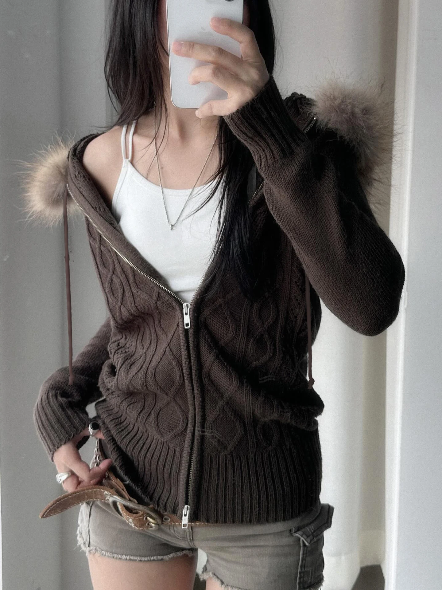 WEEKEEP Vintage Brown Fur Collar Knitted Hat Women's Autumn Winter Zipper Open Cardigan Sweater Coat Street Style Slim Fit Nylon
WEEKEEP Vintage Brown Fur Collar Knitted Hat Women's Autumn Winter Zipper Open Cardigan Sweater Coat Street Style Slim Fit Nylon