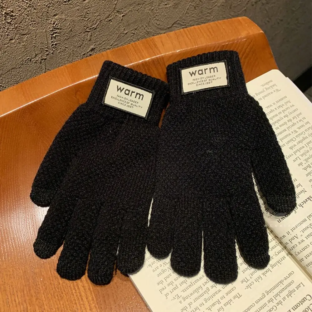 New Warm Winter Knitted Gloves Windproof Solid Color Touch Screen Gloves Thickened Plush Cycling Gloves Women
New Warm Winter Knitted Gloves Windproof Solid Color Touch Screen Gloves Thickened Plush Cycling Gloves Women