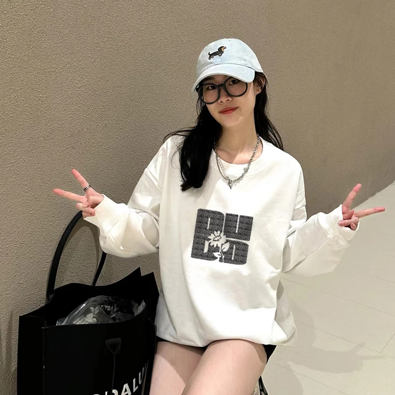 Crew Neck Loose Hoodies 2024 New Spring and Autumn Seal Small Flower Sweatshirts Casual Home Style Top
Crew Neck Loose Hoodies 2024 New Spring and Autumn Seal Small Flower Sweatshirts Casual Home Style Top